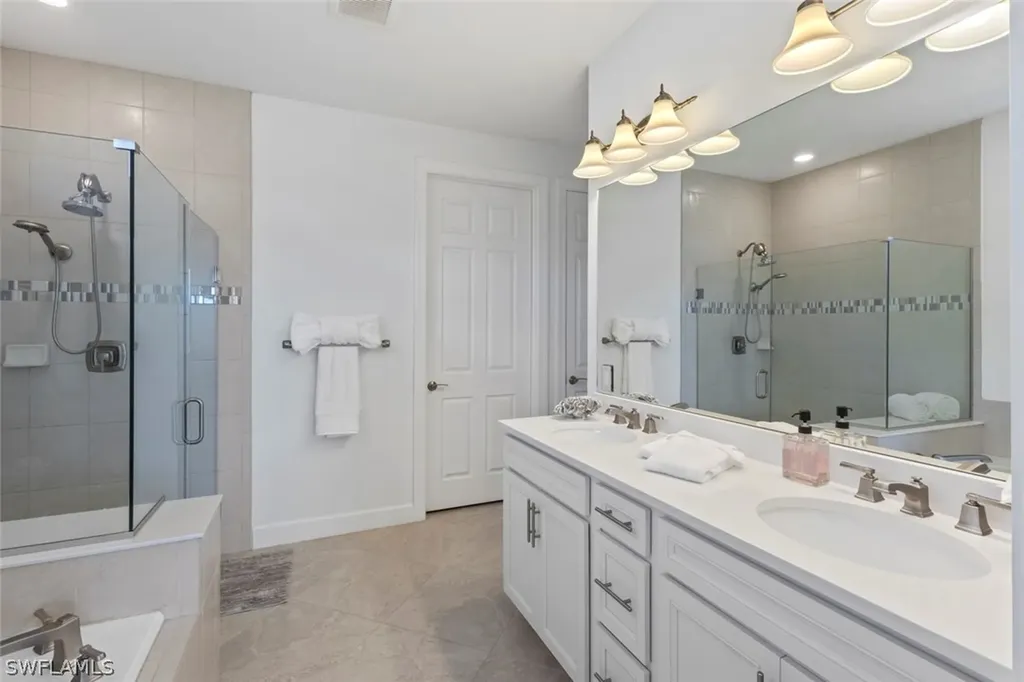 5862 Champion Lane Ave Maria FL 34142