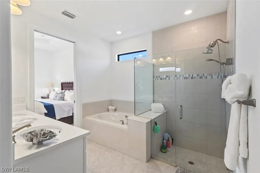 5862 Champion Lane Ave Maria FL 34142