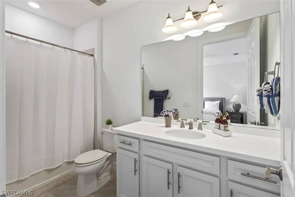 5862 Champion Lane Ave Maria FL 34142