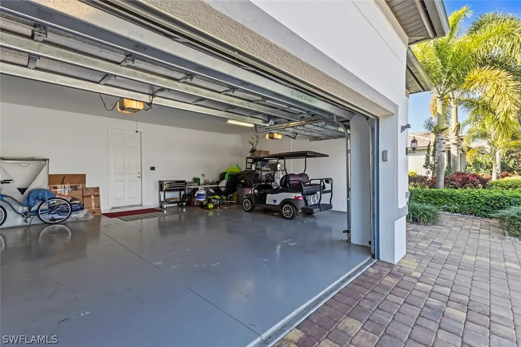 5862 Champion Lane Ave Maria FL 34142