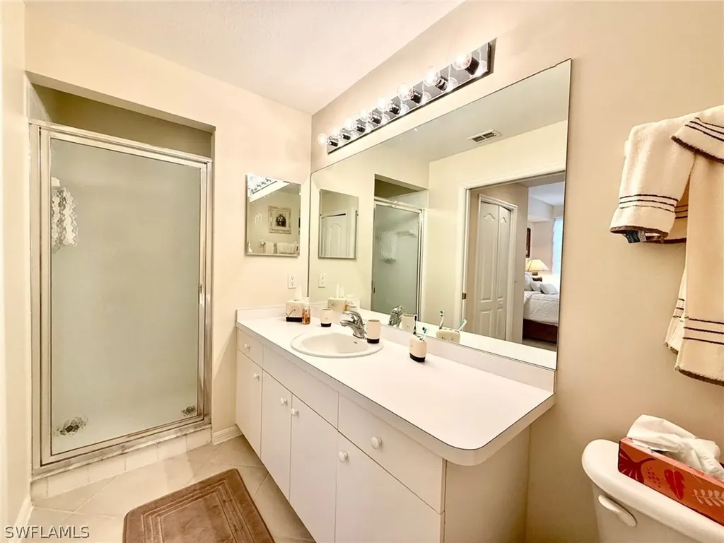 8450 Kingbird Loop Estero FL 33967