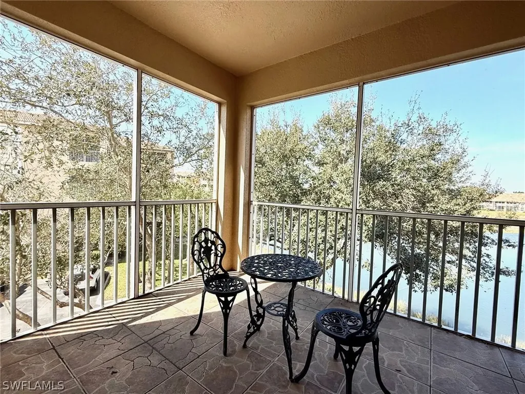 8450 Kingbird Loop Estero FL 33967