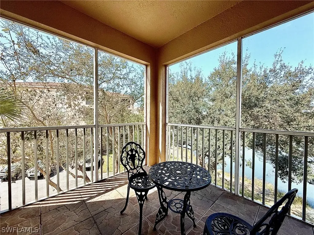 8450 Kingbird Loop Estero FL 33967