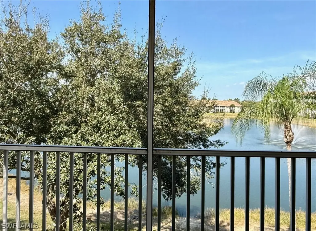 8450 Kingbird Loop Estero FL 33967