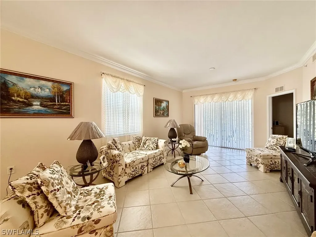 8450 Kingbird Loop Estero FL 33967