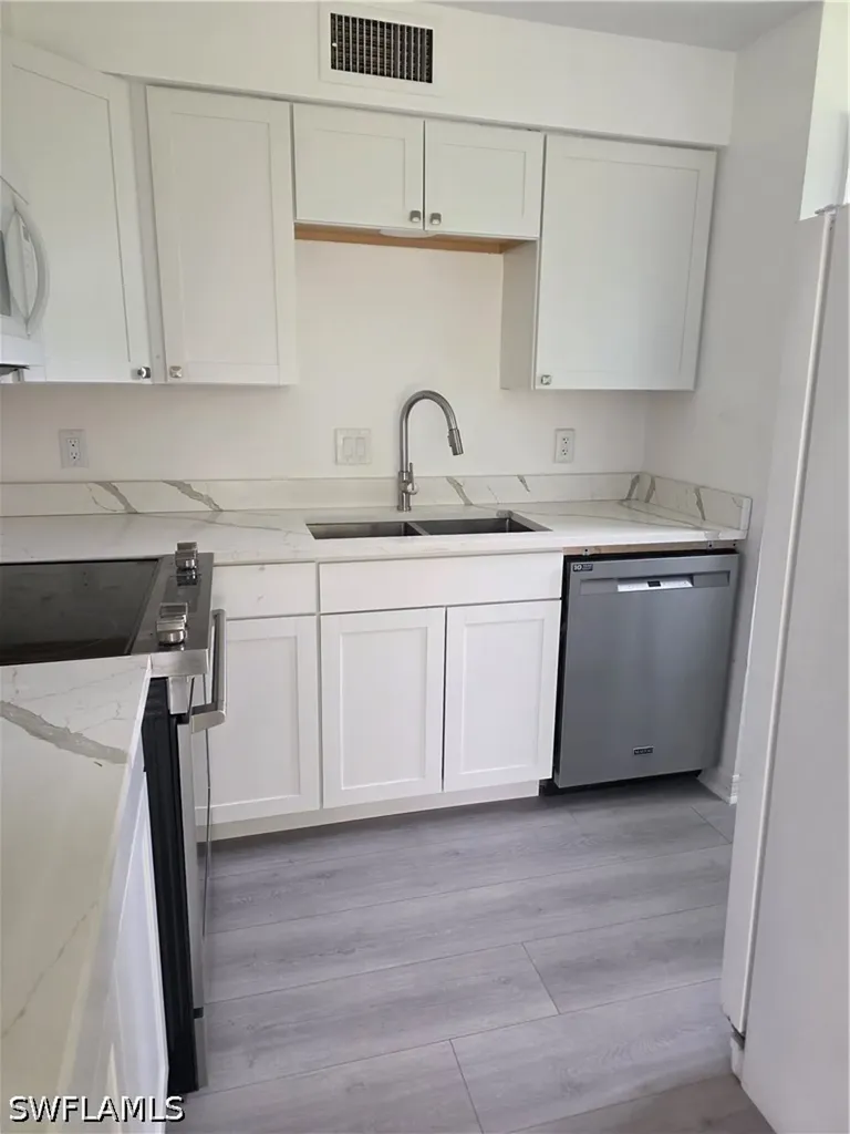 1 Knights Bridge Road Naples FL 34112