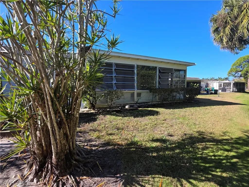1 Knights Bridge Road Naples FL 34112