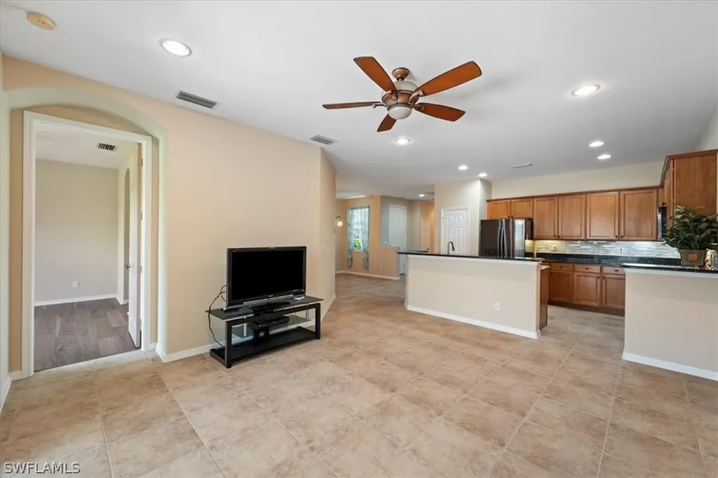 10662 Camarelle Circle Fort Myers FL 33913