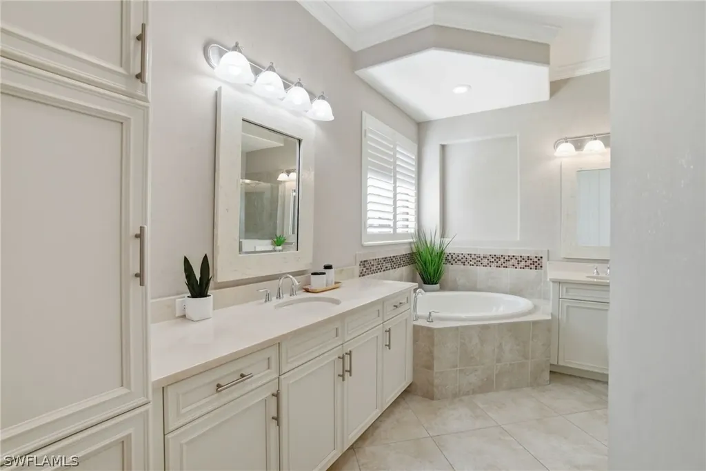 7291 Acorn Way Naples FL 34119