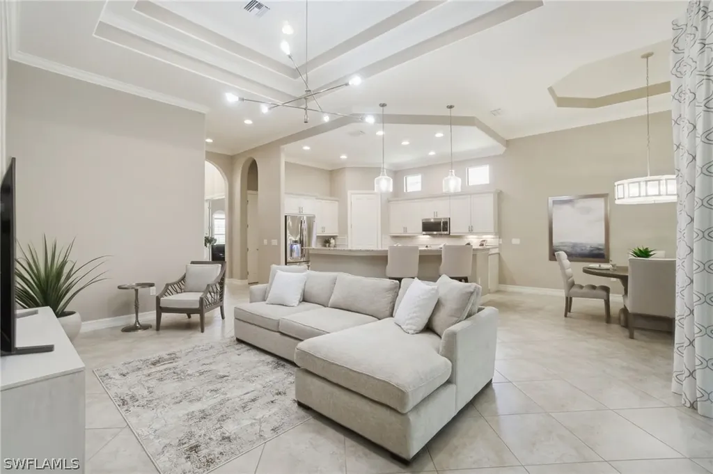 7291 Acorn Way Naples FL 34119