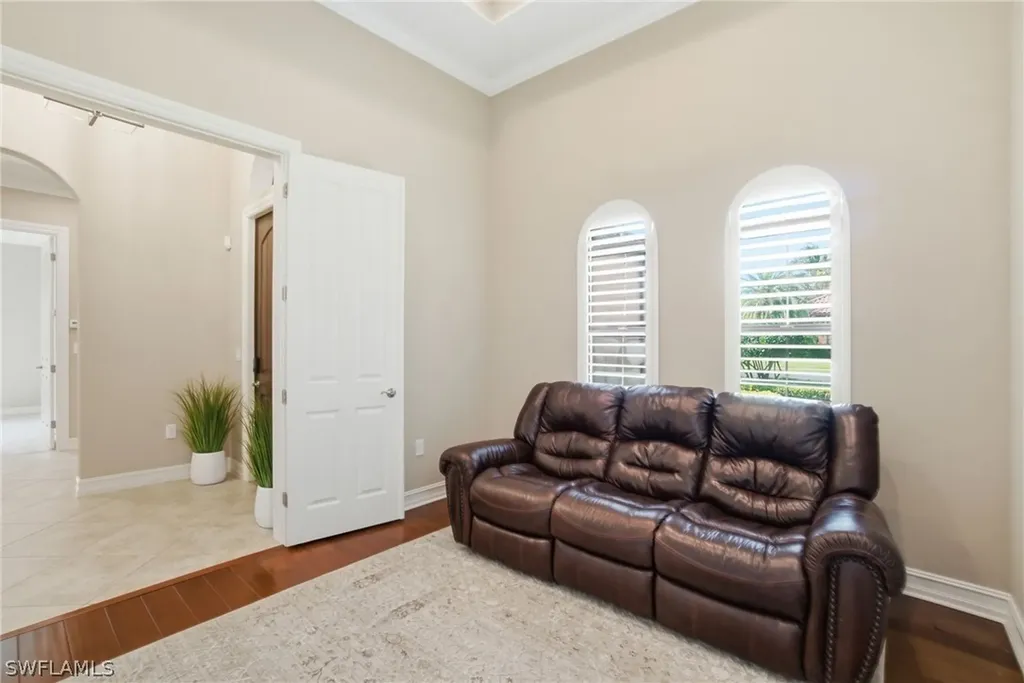 7291 Acorn Way Naples FL 34119