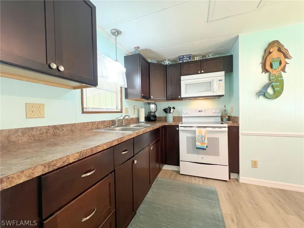 153 Carissa Lane Naples FL 34114