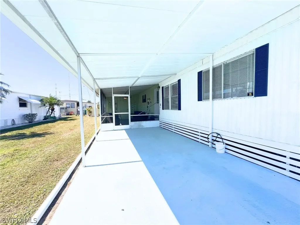 153 Carissa Lane Naples FL 34114