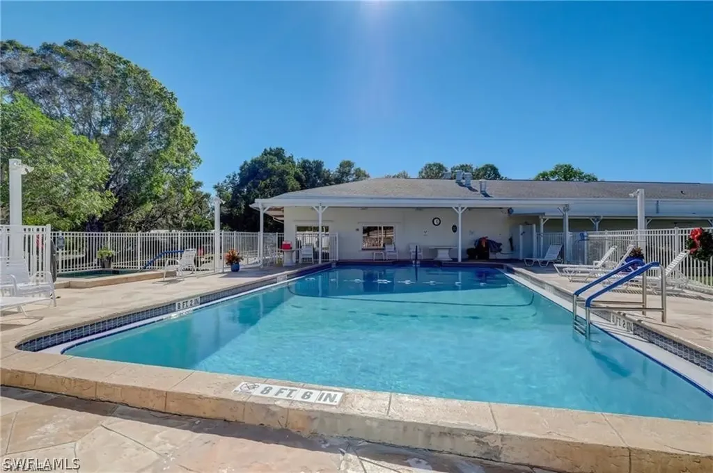 153 Carissa Lane Naples FL 34114