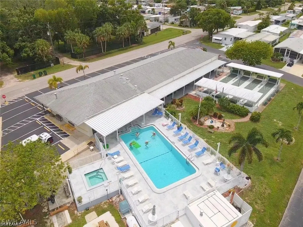 153 Carissa Lane Naples FL 34114