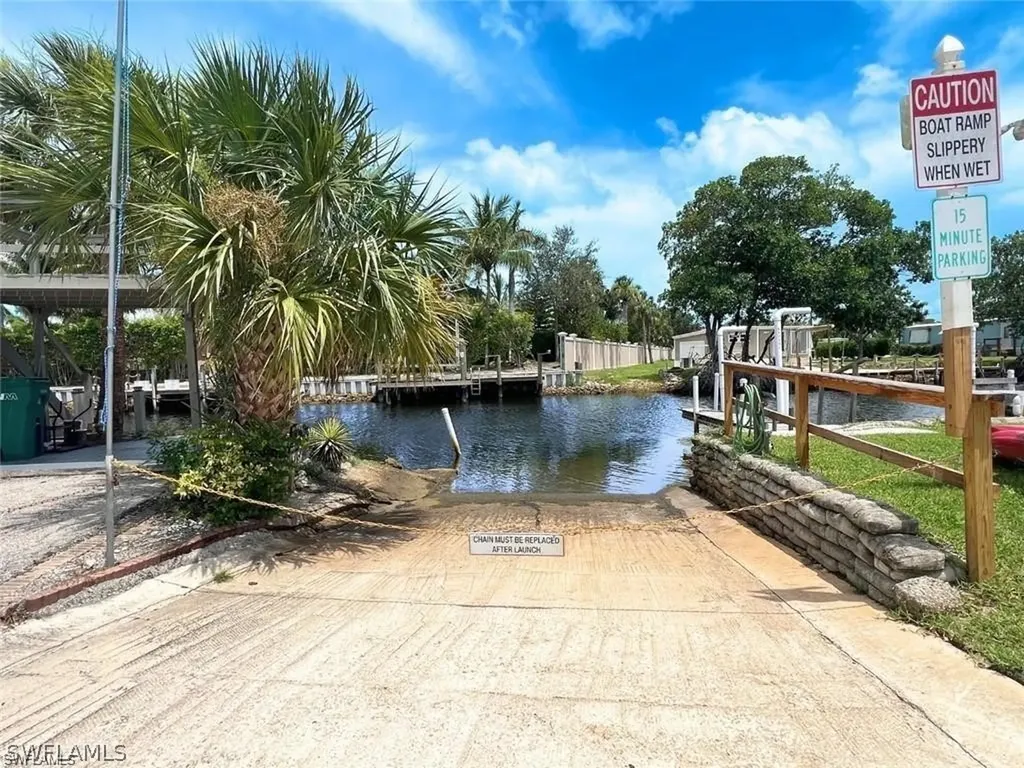 153 Carissa Lane Naples FL 34114