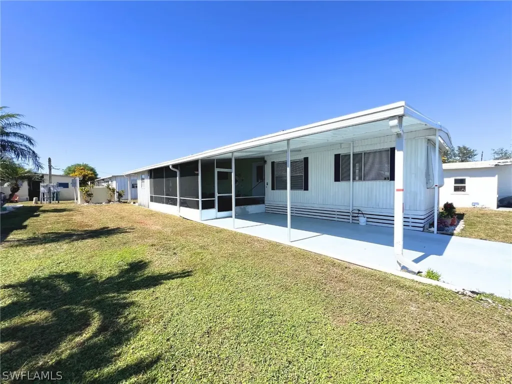 153 Carissa Lane Naples FL 34114