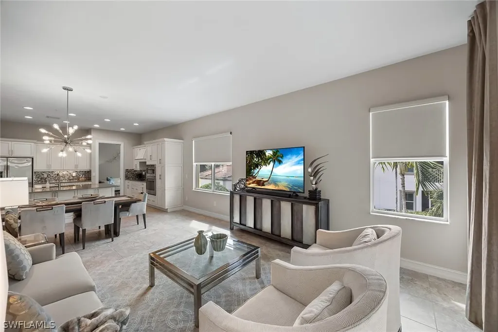 7825 Hawthorne Drive Naples FL 34113