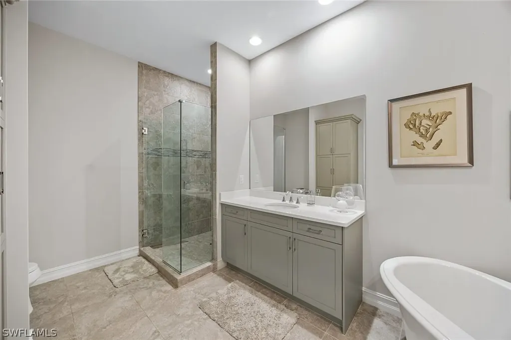 7825 Hawthorne Drive Naples FL 34113