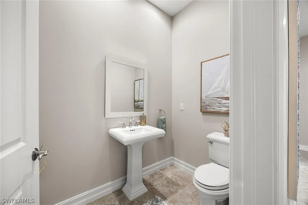 7825 Hawthorne Drive Naples FL 34113