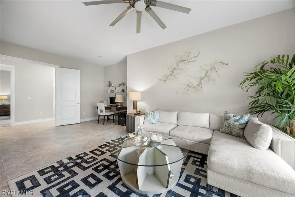 7825 Hawthorne Drive Naples FL 34113