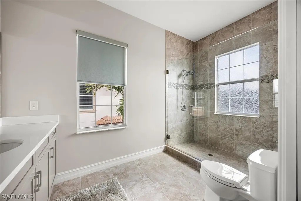7825 Hawthorne Drive Naples FL 34113