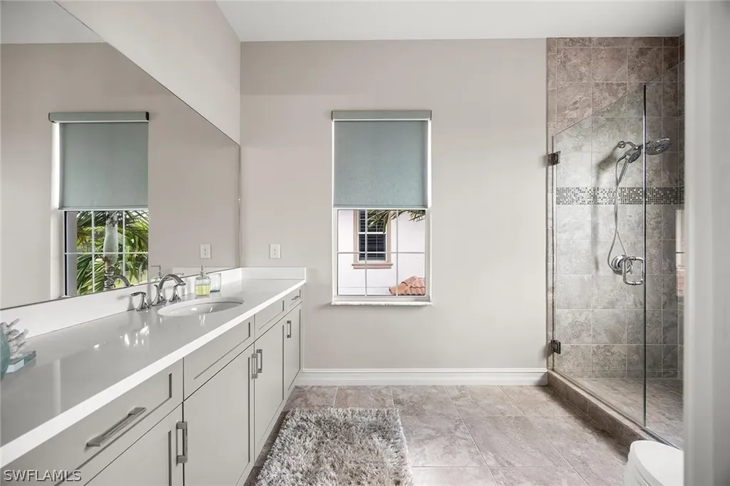 7825 Hawthorne Drive Naples FL 34113