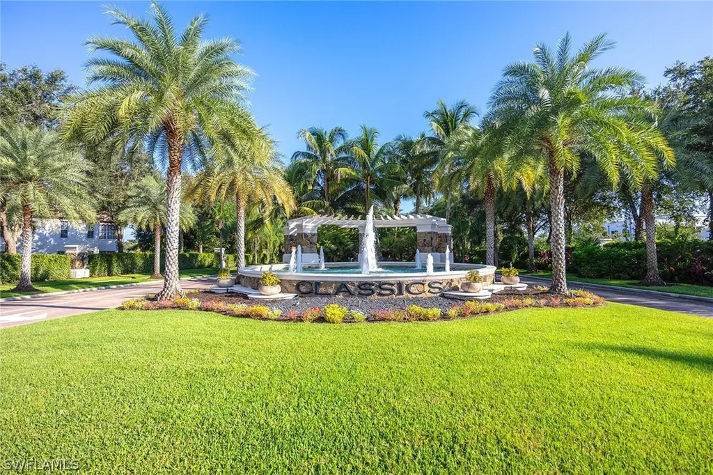7825 Hawthorne Drive Naples FL 34113