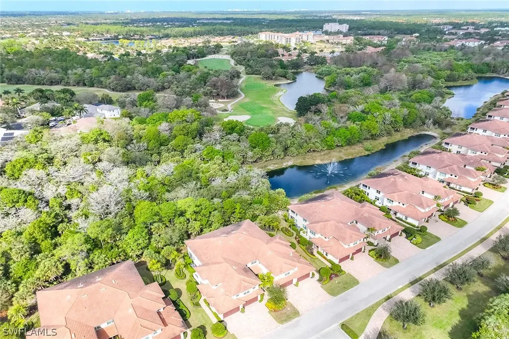 7825 Hawthorne Drive Naples FL 34113