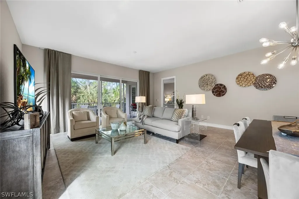 7825 Hawthorne Drive Naples FL 34113