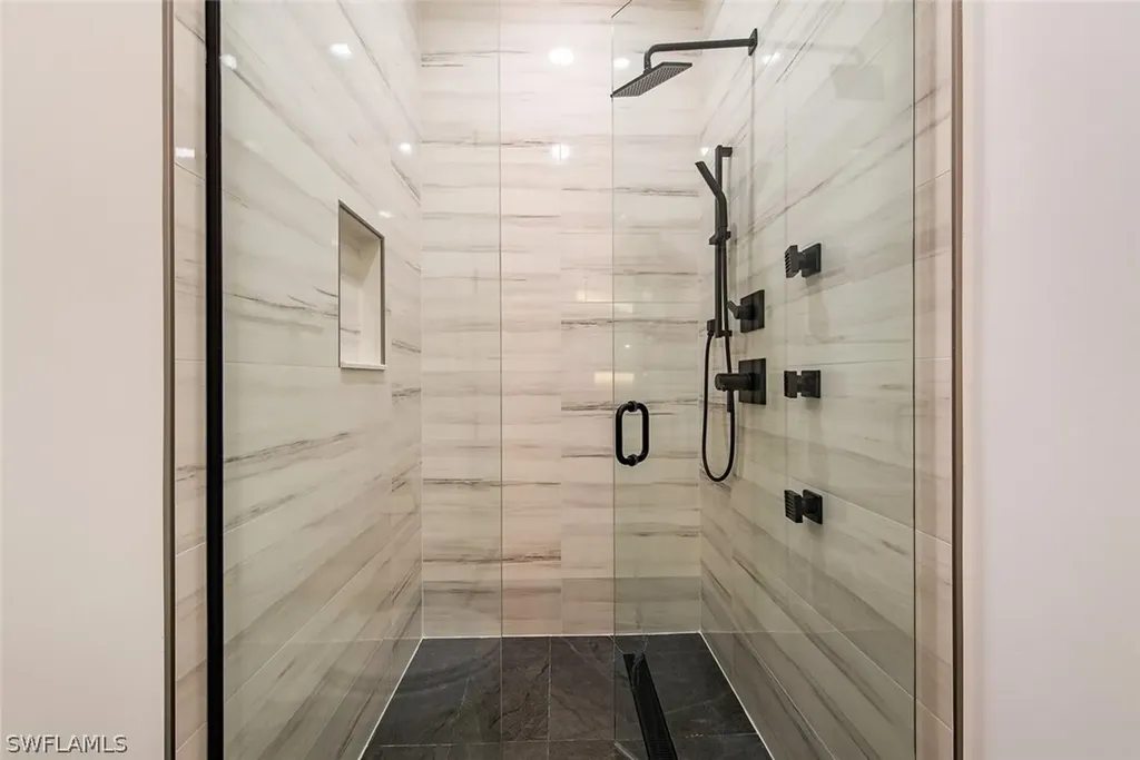 60 Seagate Drive Naples FL 34103