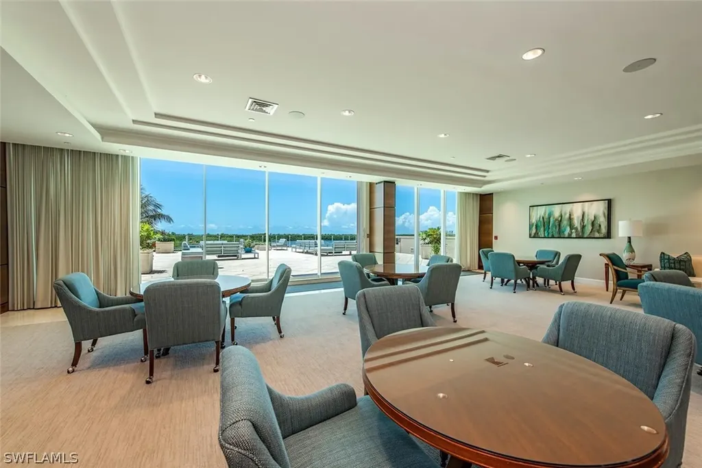 60 Seagate Drive Naples FL 34103