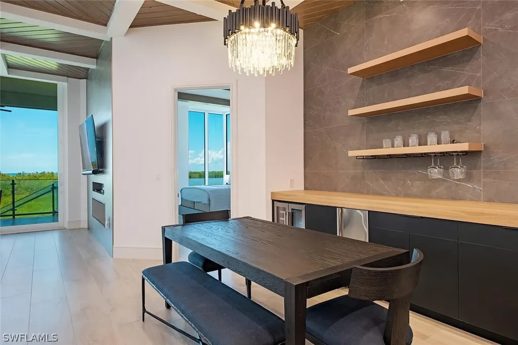 60 Seagate Drive Naples FL 34103