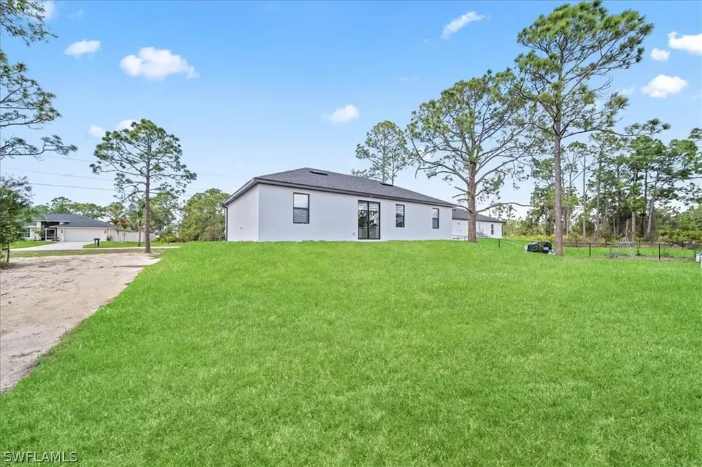 727 Drury Avenue Lehigh Acres FL 33974