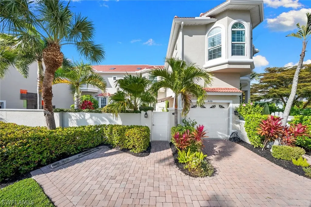 443 8th Avenue S Naples FL 34102