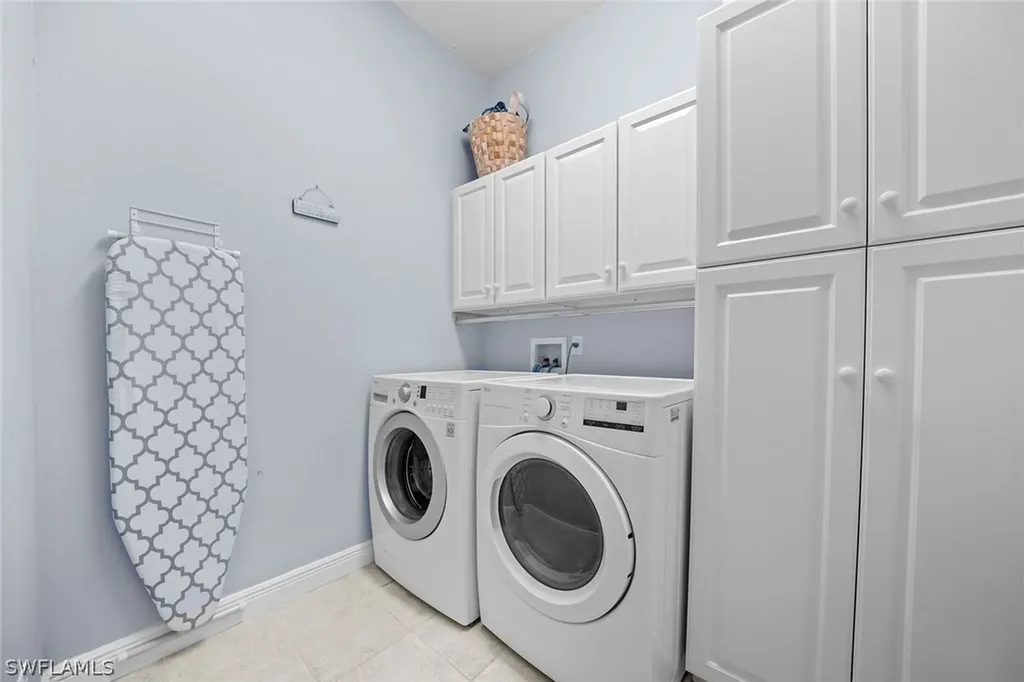443 8th Avenue S Naples FL 34102