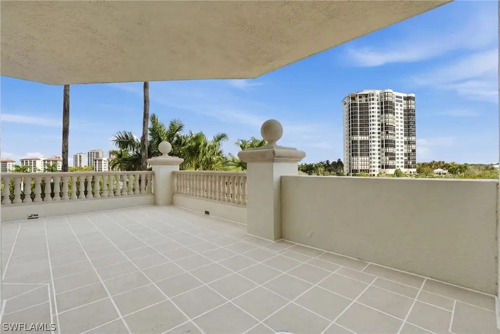 5051 Pelican Colony Boulevard Bonita Springs FL 34134
