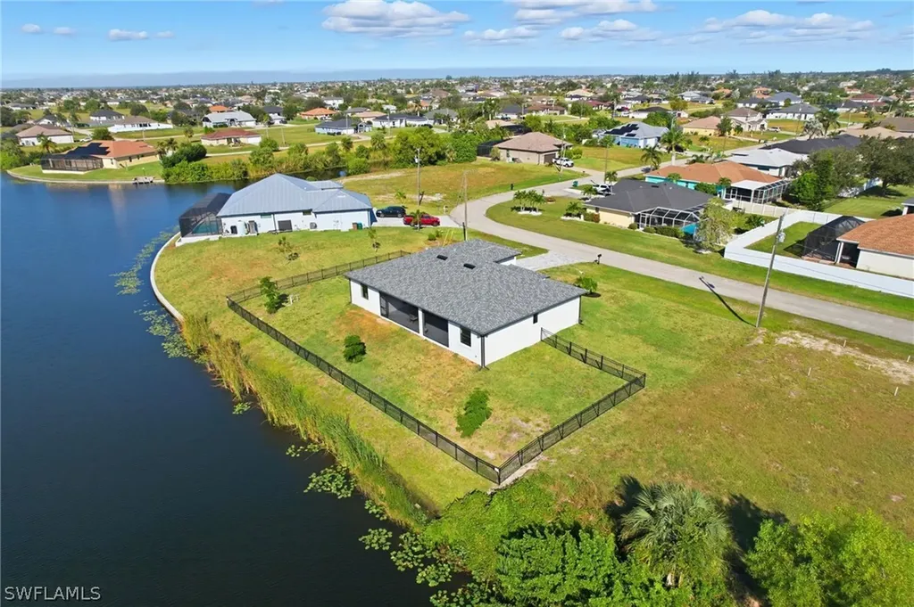 2522 NW 1st Terrace Cape Coral FL 33993
