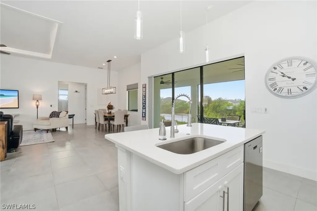 2522 NW 1st Terrace Cape Coral FL 33993