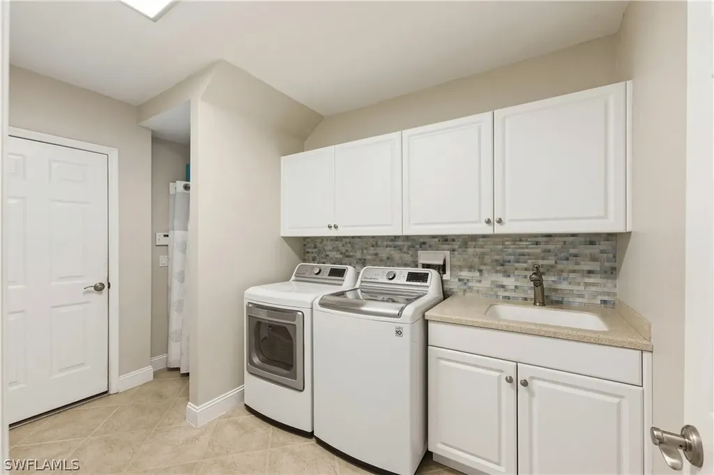 5686 Lago Villaggio Way Naples FL 34104