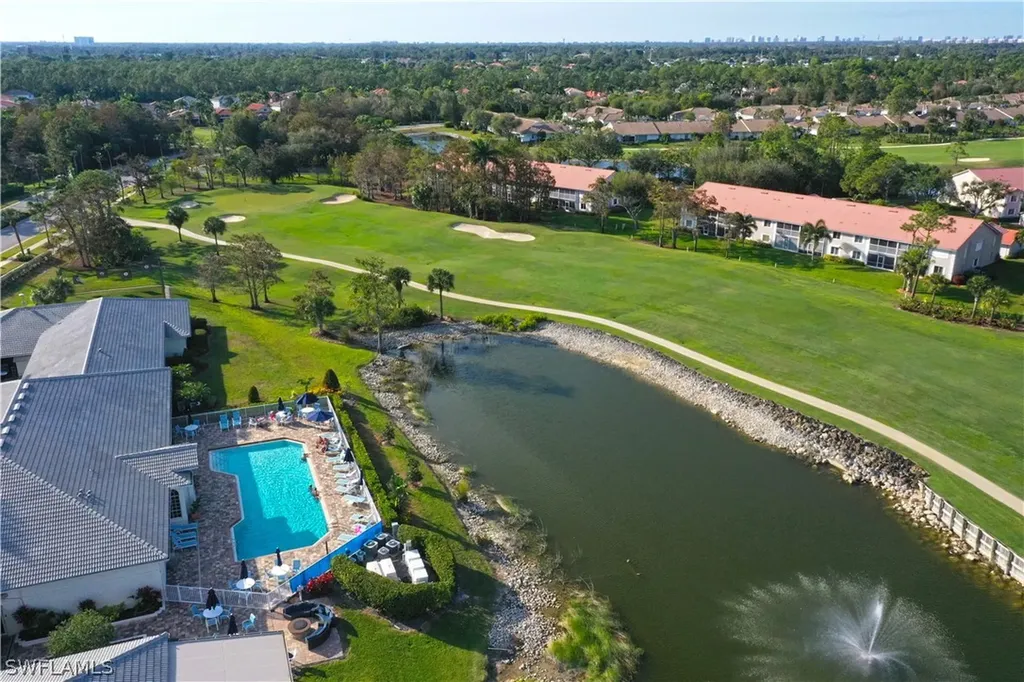 5686 Lago Villaggio Way Naples FL 34104