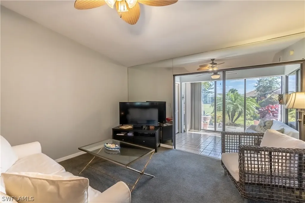 2048 Pine Isle Lane Naples FL 34112