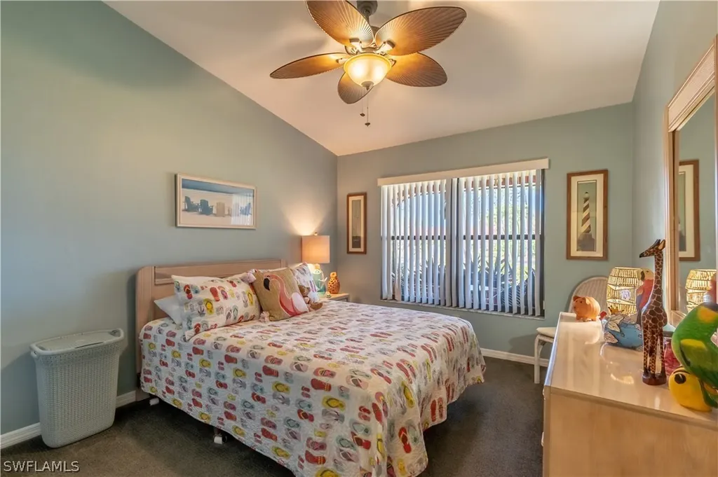 2048 Pine Isle Lane Naples FL 34112