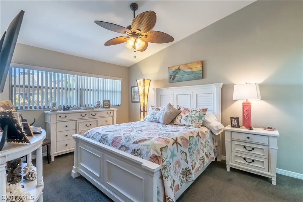 2048 Pine Isle Lane Naples FL 34112
