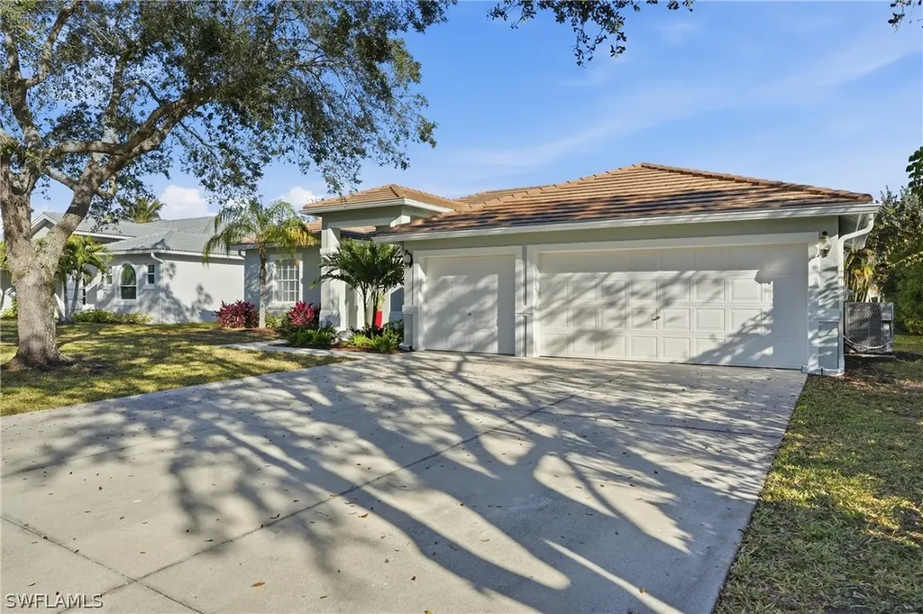 3479 Ocean Bluff Court Naples FL 34120