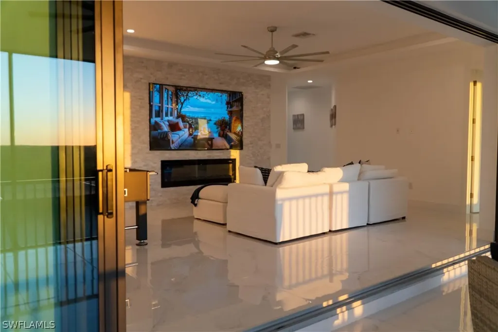 3512 Surfside Boulevard Cape Coral FL 33914