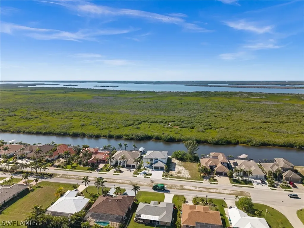 3512 Surfside Boulevard Cape Coral FL 33914