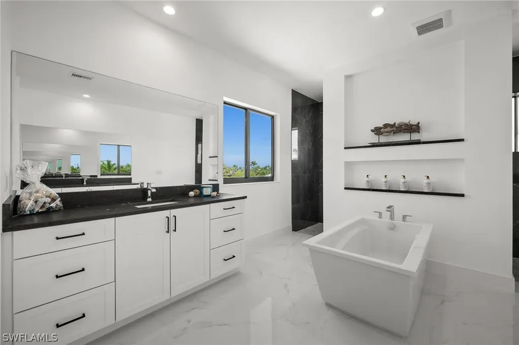 3512 Surfside Boulevard Cape Coral FL 33914