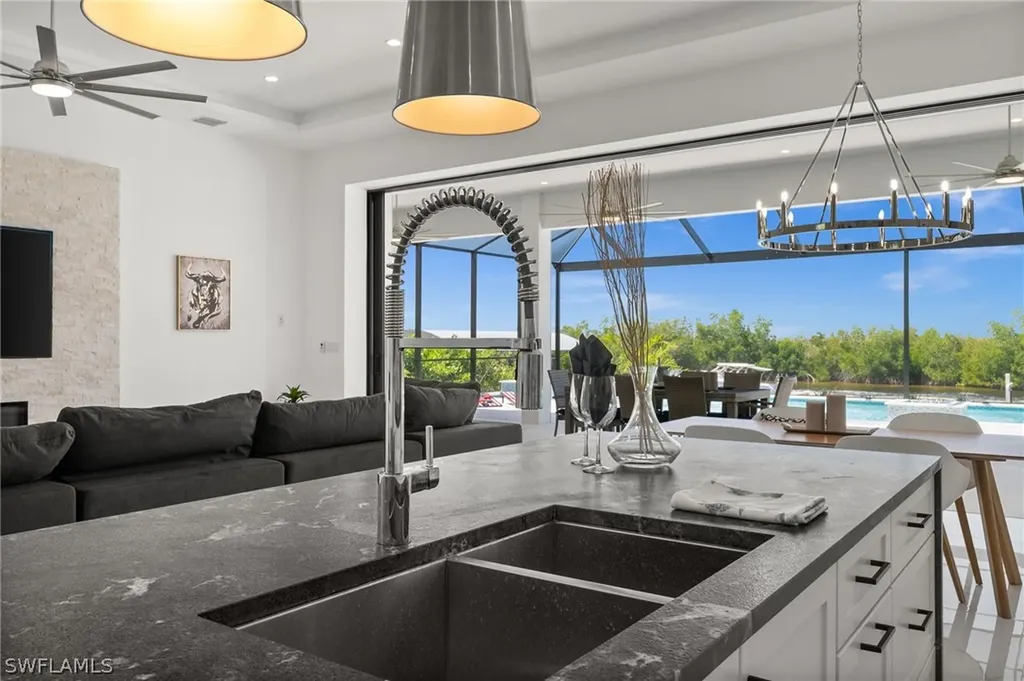 3512 Surfside Boulevard Cape Coral FL 33914