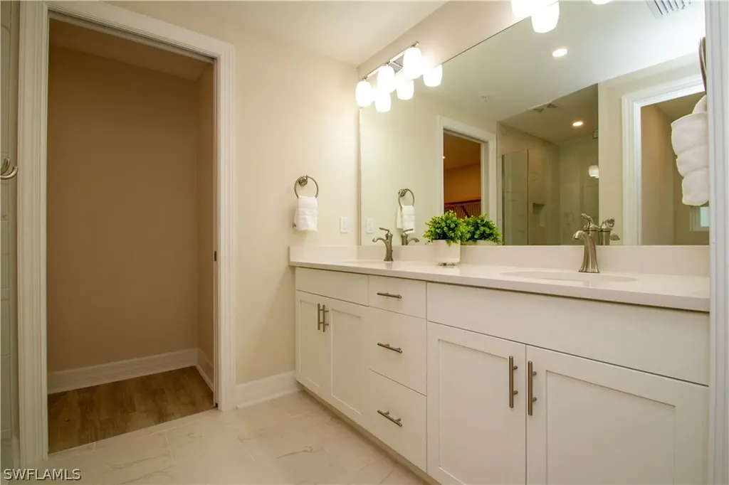268 Indies Drive Naples FL 34114